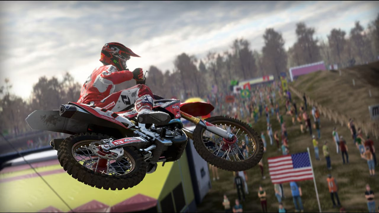 Gameplay e captura de tela de MXGP - The Official Motocross Videogame - PS4